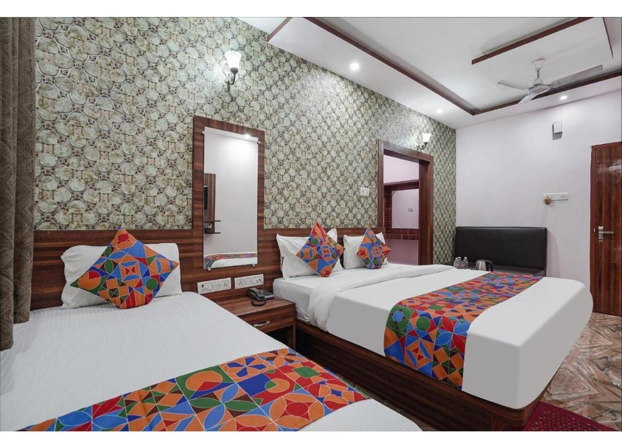 Ashiyana Hotel - Varanasi — Photos 1